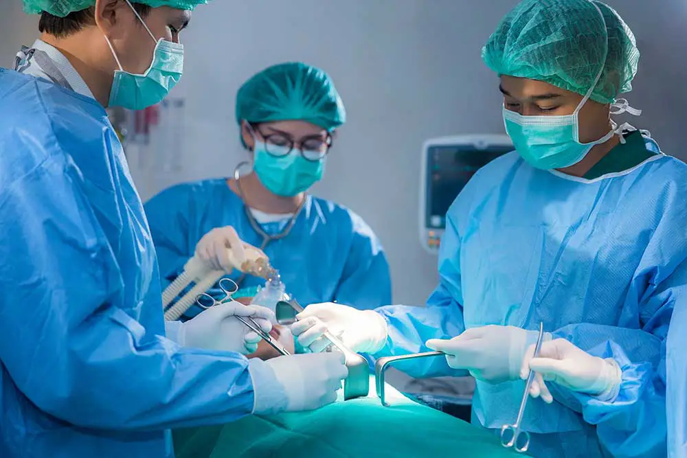 10-reasons-to-become-a-surgical-technologist